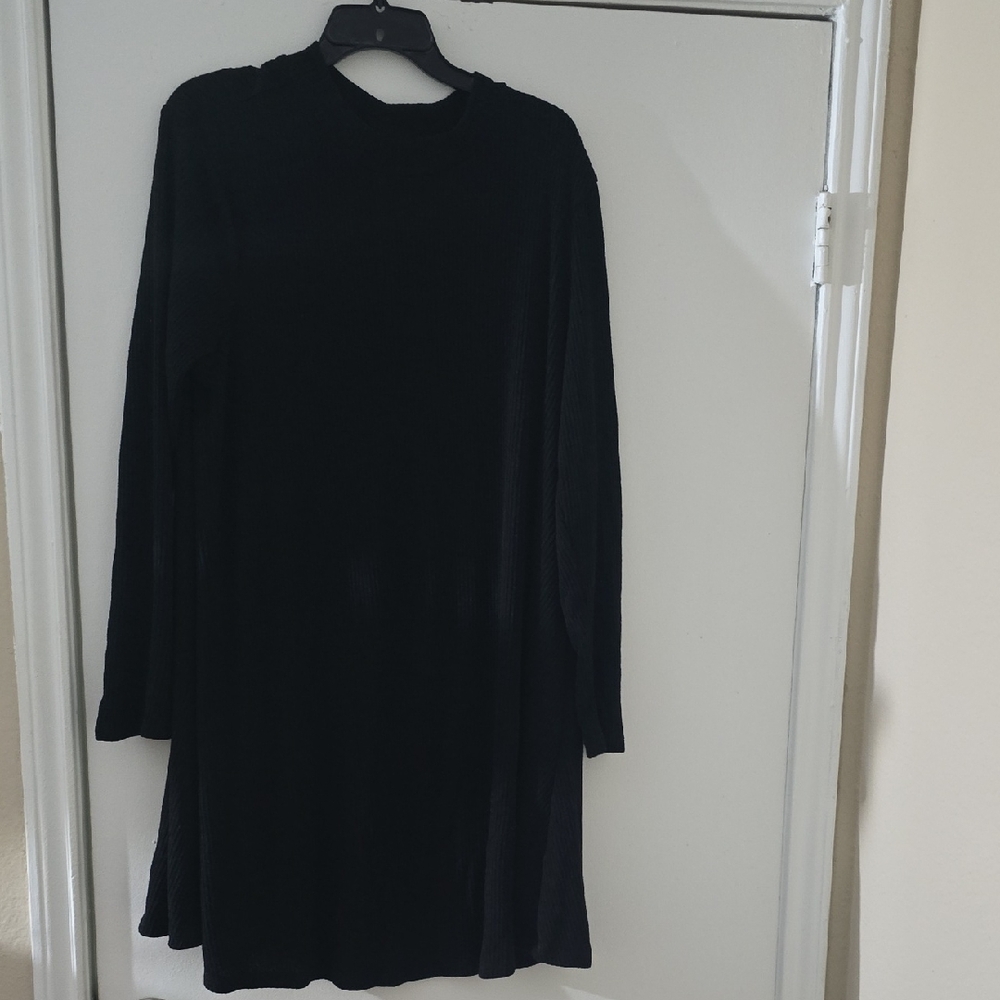 Old Navy Classic Black Long Sleeve Dress